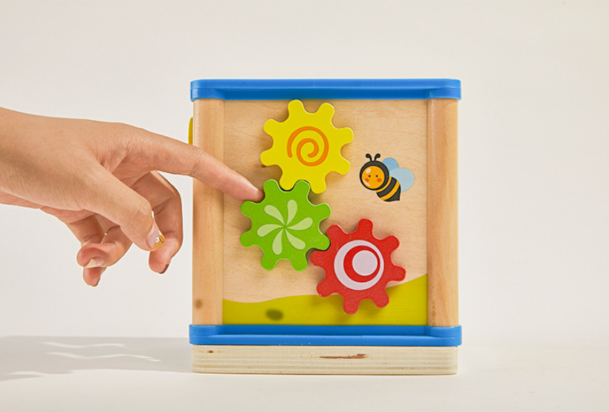 Wooden Activity Cube Toy Multi Function Learning Motor Skills Toddler Children